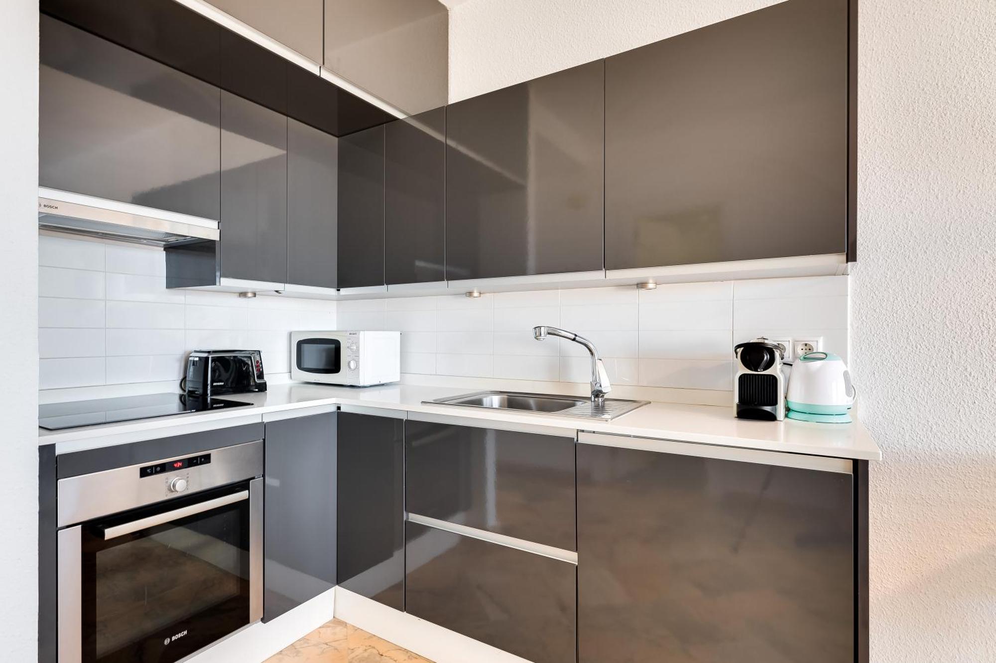 Front Line Beach Studio Apartment Marbella Exterior photo
